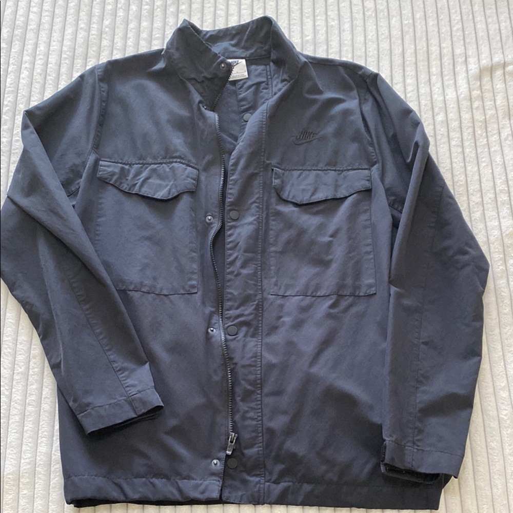 Nike Lightweight Men's Navy Jacket
